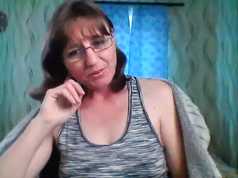 Alisaprice077 online show from 7, 4, 2026