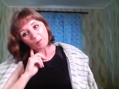 Alisaprice077 online show from 19, 4, 2026