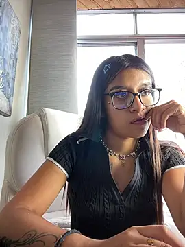 chanell pinkk online show from 7, 4, 2026