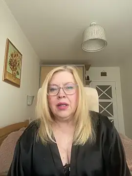 JanieLight53 online show from 25, 4, 2026