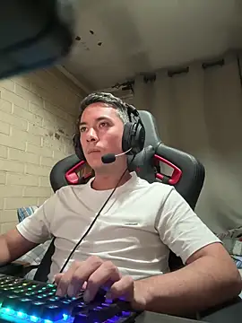 Cr1sXPorn online show from 8, 3, 2026