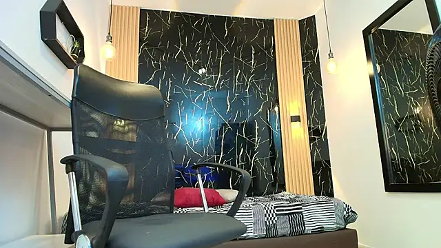 ValeriHot 1 online show from 8, 4, 2026