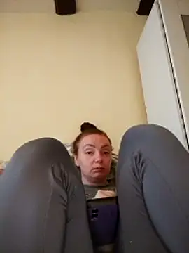 Bella-Monroe online show from 10, 4, 2026