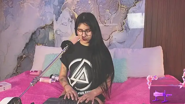 abbycandhy online show from 20, 7, 2026