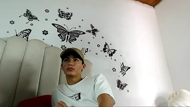 SebastianLatin01 online show from 9, 3, 2026