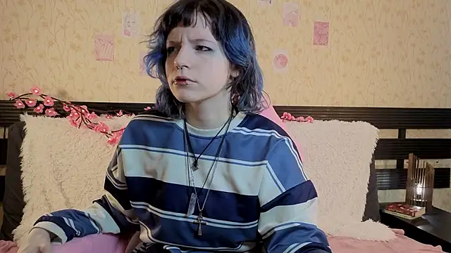 Silver mew online show from 10, 3, 2026