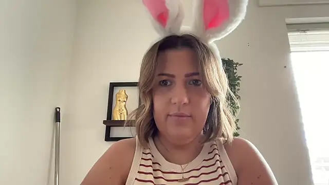 annabellewarick online show from 2, 4, 2026