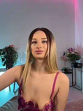 ScarletFlameee online show from 10, 5, 2026