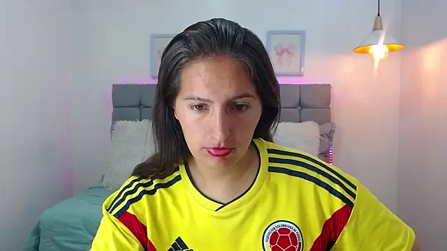 Sharon makelove online show from 15, 4, 2026