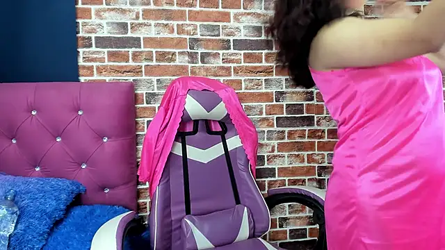 Sary LittleSmiles online show from 1, 4, 2026