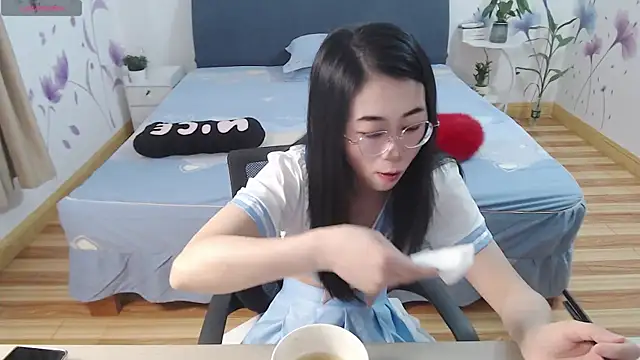 Snapshot of mila-baby-99 chatting on 19, 5, 2026 mila-baby-99 online show from 19, 5, 2026