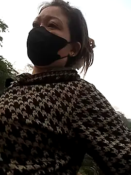 Bling-pusy online show from 13, 4, 2026