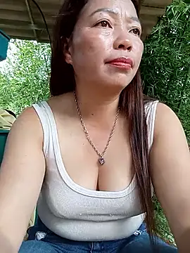 Snapshot of Yellow-pink chatting on 14, 6, 2026 Yellow-pink online show from 14, 6, 2026