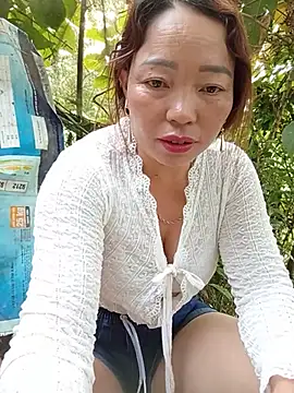 Snapshot of Yellow-pink chatting on 20, 7, 2026 Yellow-pink online show from 20, 7, 2026