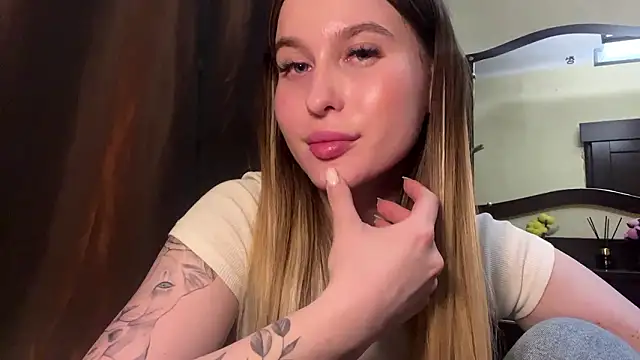 Snapshot of FrancieSteinbaugh chatting on 10, 3, 2026 FrancieSteinbaugh online show from 10, 3, 2026