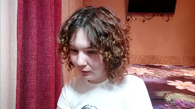 Snapshot of OlivaArashiro chatting on 5, 4, 2026 OlivaArashiro online show from 5, 4, 2026