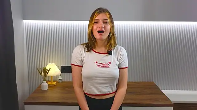 KatinaSalvetti online show from 15, 3, 2026