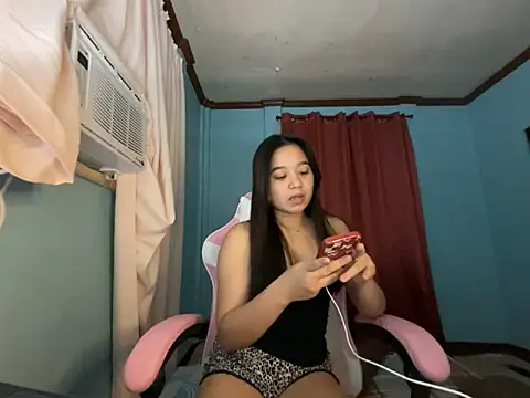 Snapshot of pinay_celebrity chatting on 12, 6, 2026 pinay celebrity online show from 12, 6, 2026