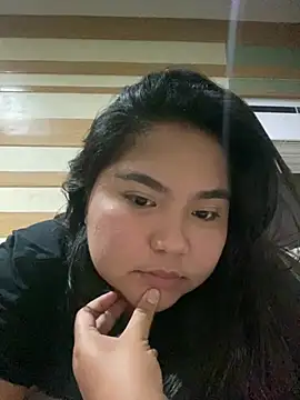 chubby hotladyjes online show from 12, 4, 2026