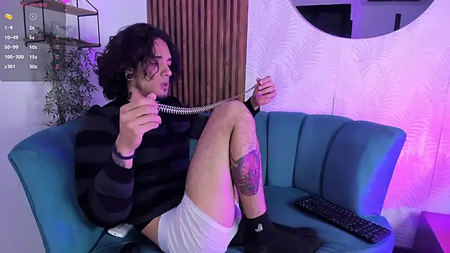 Snapshot of Skinny_Mac chatting on 7, 7, 2026 Skinny Mac online show from 7, 7, 2026