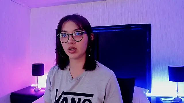 LilithBluum online show from 12, 4, 2026