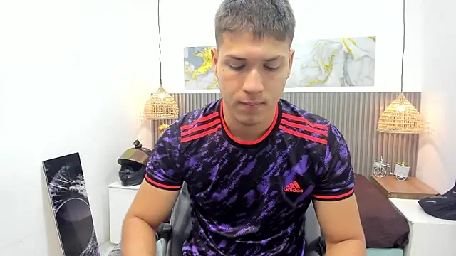 AlessandroFranco online show from 7, 5, 2026