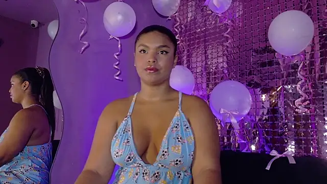ZoeyMonroe  online show from 12, 6, 2026