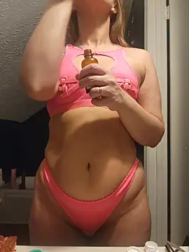 NicolePearl online show from 14, 4, 2026