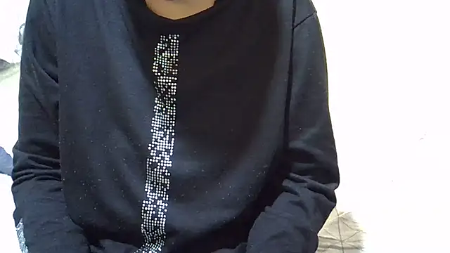 laura-lover online show from 4, 4, 2026