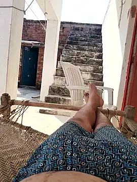 Desii rockstarr online show from 1, 4, 2026