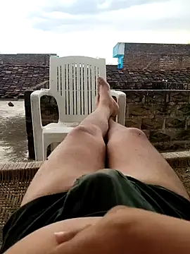 Desii rockstarr online show from 3, 4, 2026