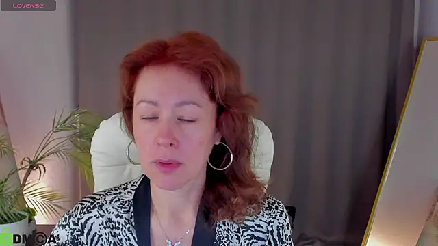 LeticiaRomano online show from 15, 4, 2026