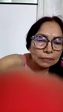 HOT LATINA20 online show from 18, 4, 2026