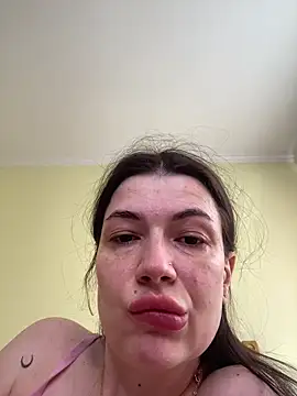 Cutee Erika online show from 19, 4, 2026