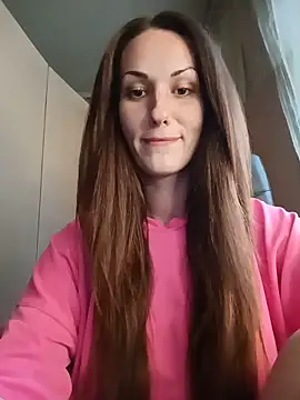 Snapshot of LunaCrystall chatting on 2, 6, 2026 LunaCrystall online show from 2, 6, 2026