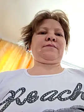 Snapshot of _LOLA-LOLA_ chatting on 8, 4, 2026 LOLA-LOLA online show from 8, 4, 2026