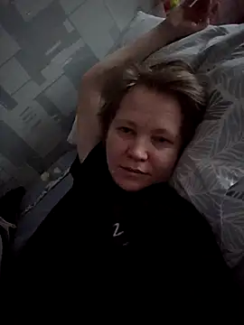 Snapshot of _LOLA-LOLA_ chatting on 17, 4, 2026 LOLA-LOLA online show from 17, 4, 2026