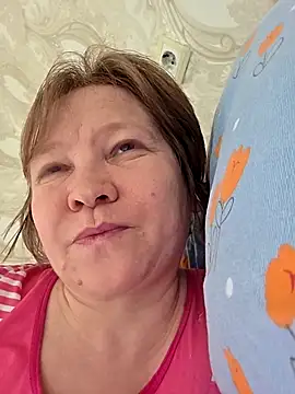 Snapshot of _LOLA-LOLA_ chatting on 6, 5, 2026 LOLA-LOLA online show from 6, 5, 2026