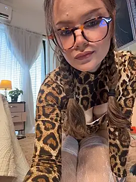 Snapshot of Tallulah_Kinky chatting on 30, 4, 2026 Tallulah Kinky online show from 30, 4, 2026