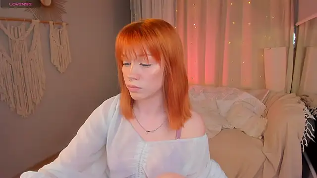 lisa sunny  online show from 15, 4, 2026