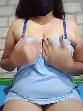 Snapshot of SLNISHU chatting on 27, 5, 2026 SLNISHU online show from 27, 5, 2026