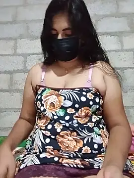 Snapshot of SLNISHU chatting on 8, 6, 2026 SLNISHU online show from 8, 6, 2026