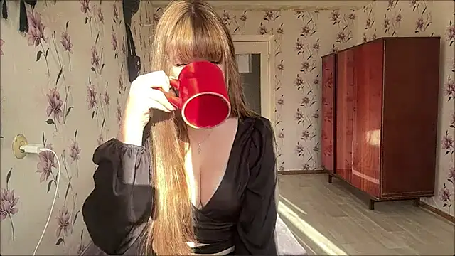 AnnaWasp online show from 11, 4, 2026