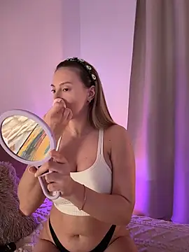 EvaRyen  online show from 19, 3, 2026