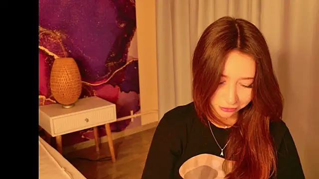 EvaMorries online show from 20, 3, 2026