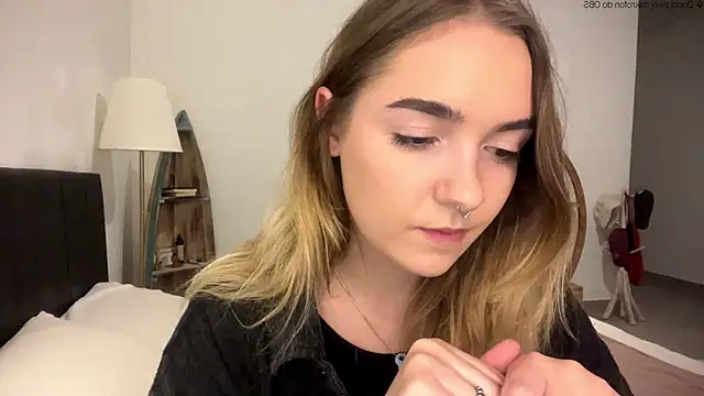 RoxyWet online show from 7, 5, 2026