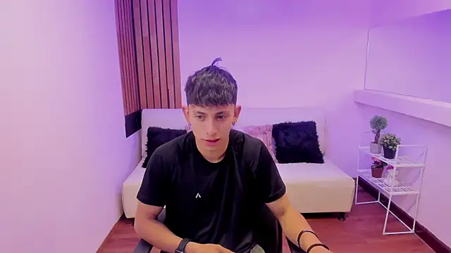 Kei 23 online show from 15, 7, 2026