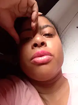 Snapshot of gatinha20257 chatting on 17, 5, 2026 gatinha20257 online show from 17, 5, 2026