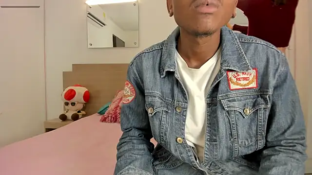 Ebony N Blonde online show from 8, 4, 2026