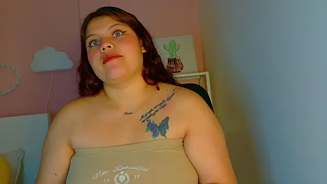 Daphnemoon  online show from 7, 4, 2026